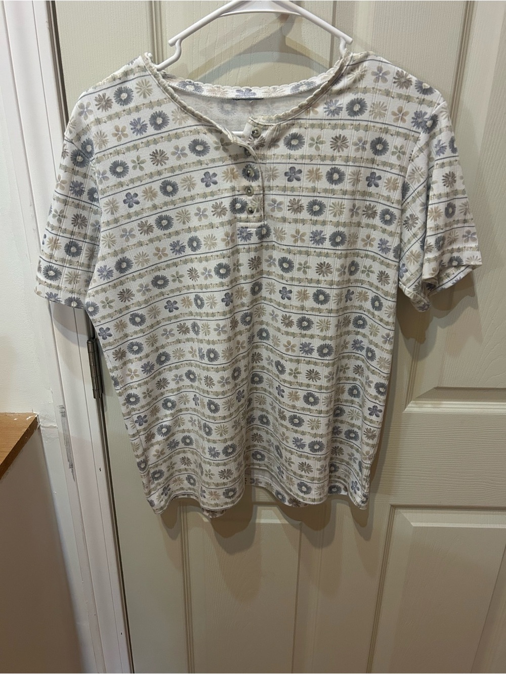 Talbots Cream Short Sleeve Henley Top with Light Gray Floral Stripe